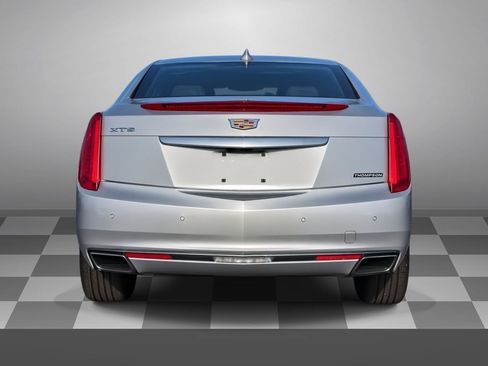 Used 2017 Cadillac XTS Luxury FWD image 5