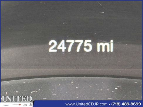 Used 2023 Dodge Durango R/T image 32