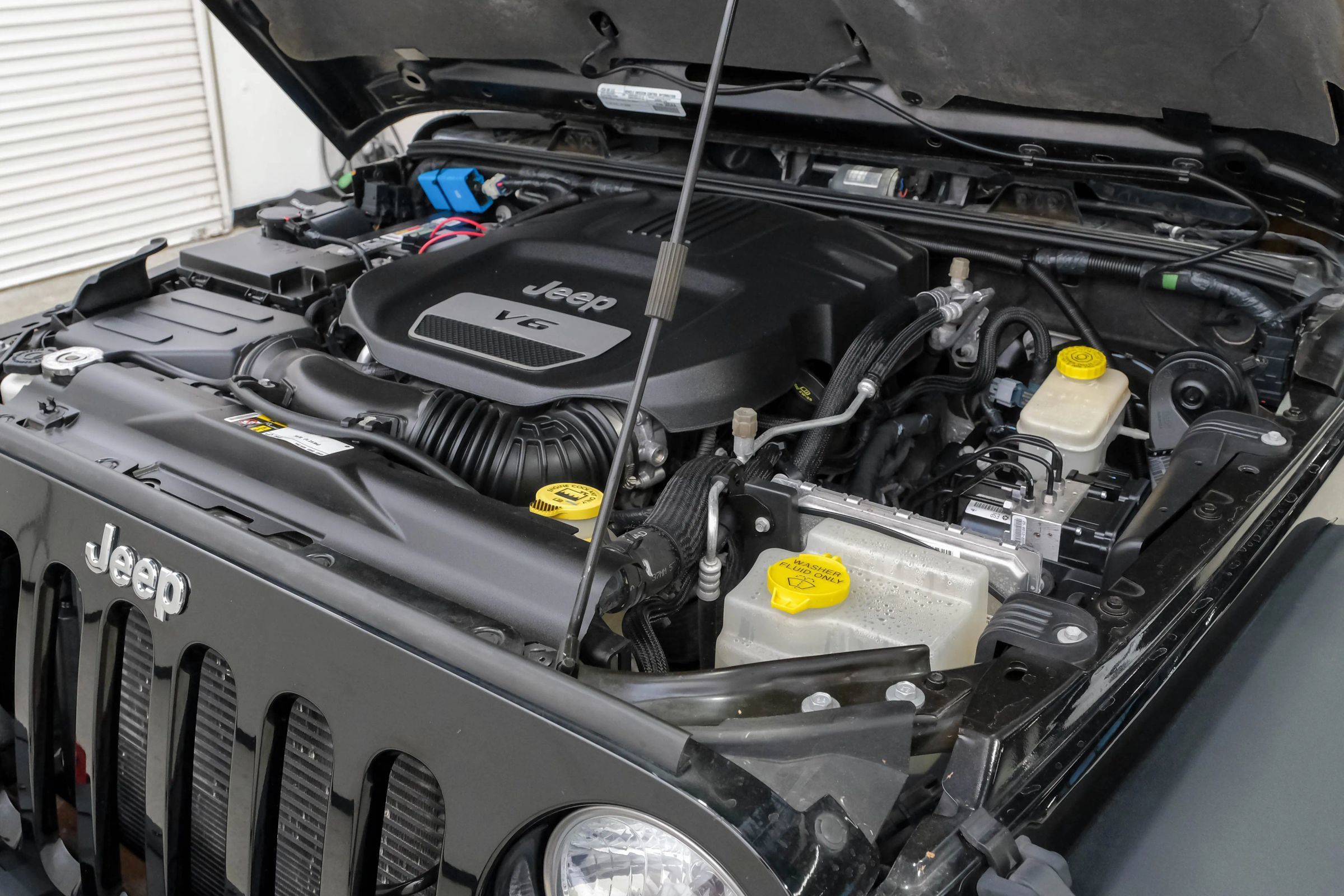 Used 2016 Jeep Wrangler Rubicon AWD/4WD image 58