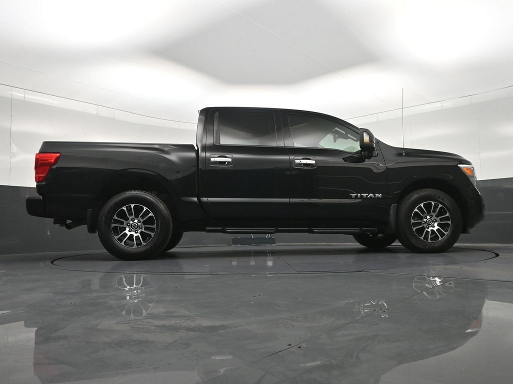 Used 2021 Nissan Titan SV w/ SV Convenience Package AWD/4WD image 28