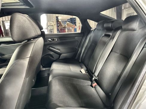 Used 2025 Honda Civic Sport image 24