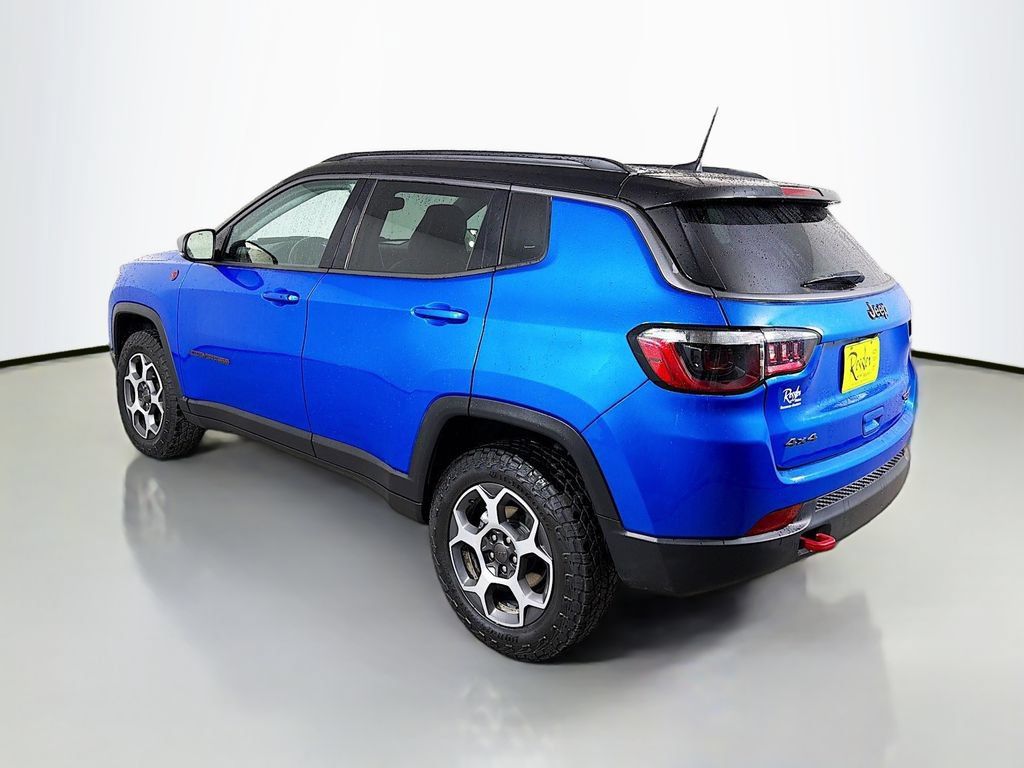 Used 2022 Jeep Compass Trailhawk w/ Trailhawk Convenience Group AWD/4WD image 8