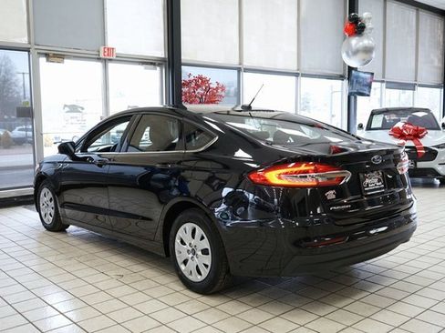 Used 2019 Ford Fusion S image 5