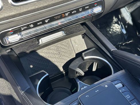 Certified 2025 Mercedes-Benz GLS 450 4MATIC image 33