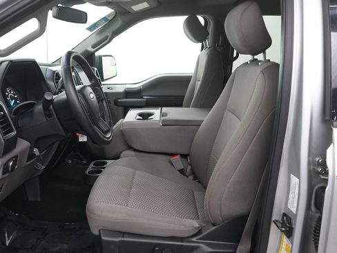 Used 2019 Ford F150 XLT w/ Equipment Group 302A Luxury AWD/4WD image 17
