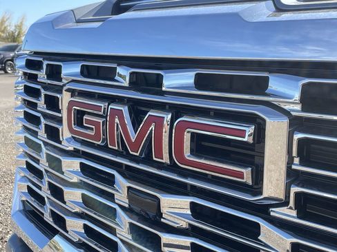 New 2026 GMC Sierra 2500 Denali w/ Technology Package AWD/4WD image 30