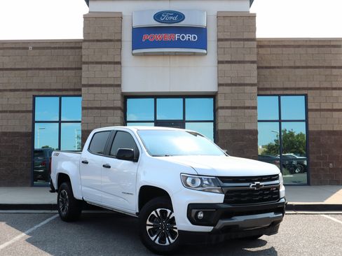 Used 2022 Chevrolet Colorado Z71 AWD/4WD image 46