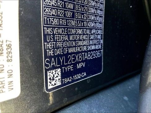 New 2026 Land Rover Range Rover Velar Dynamic SE image 8