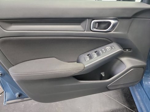 Used 2025 Honda Civic Sport image 13