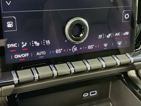 New 2026 GMC Yukon XL AT4 w/ AT4 Premium Package AWD/4WD image 16