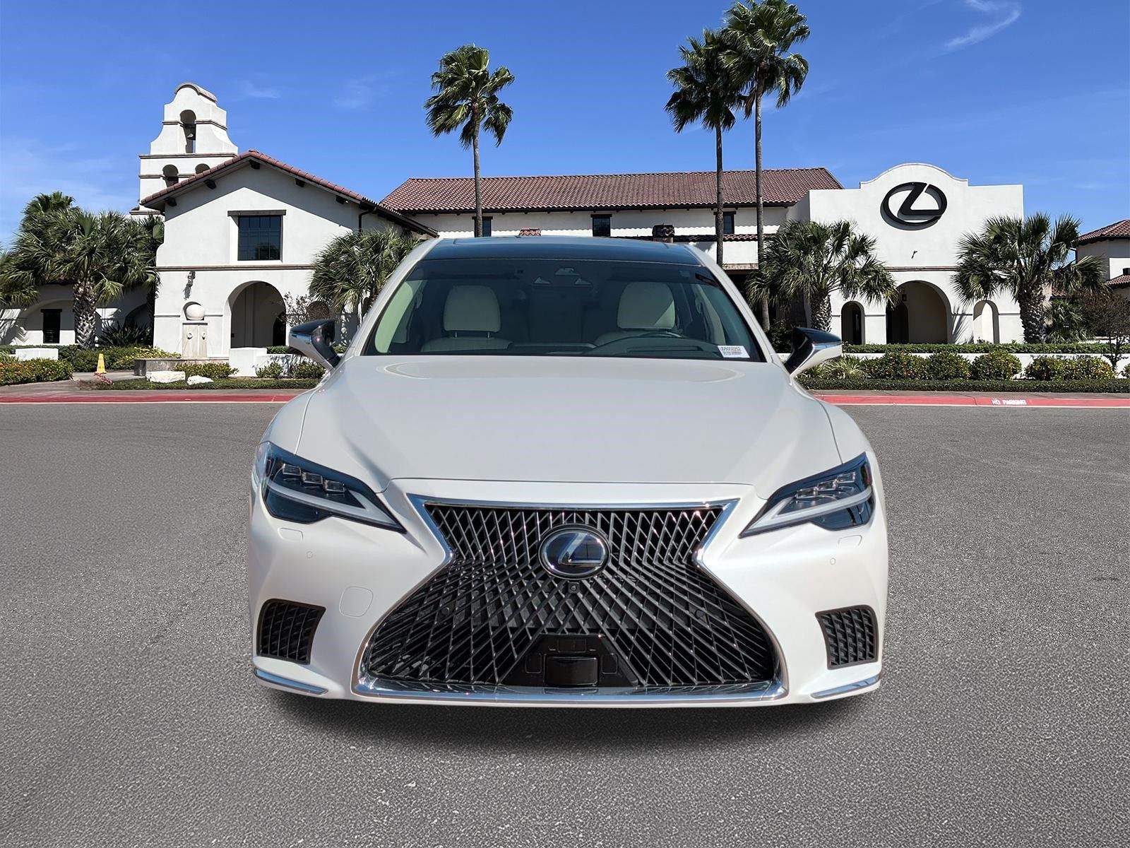 Certified 2022 Lexus LS 500h AWD w/ Luxury Package image 6