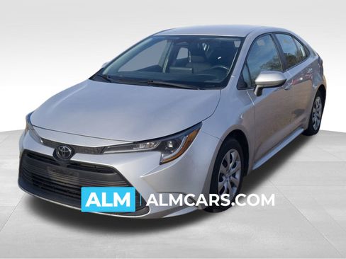 Used 2024 Toyota Corolla LE image 1