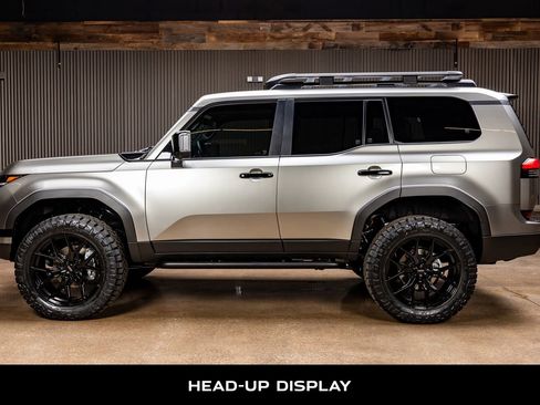 Used 2025 Lexus GX 550 image 6