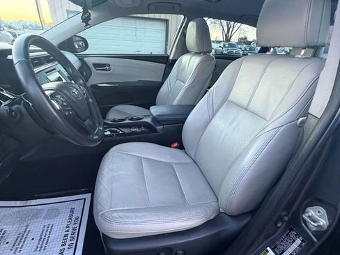 Used 2013 Toyota Avalon XLE image 25