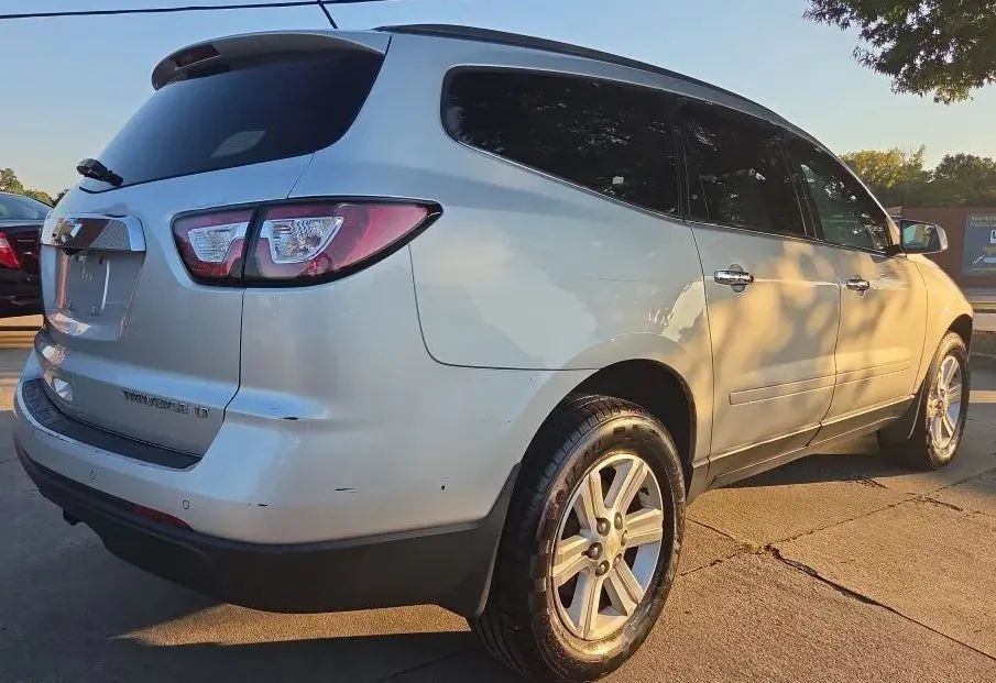 Used 2014 Chevrolet Traverse LT FWD image 5