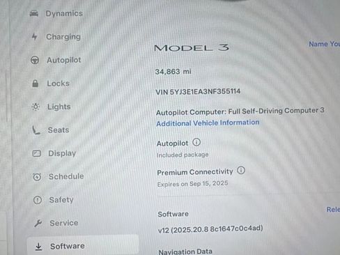 Used 2022 Tesla Model 3 Standard Range RWD image 9