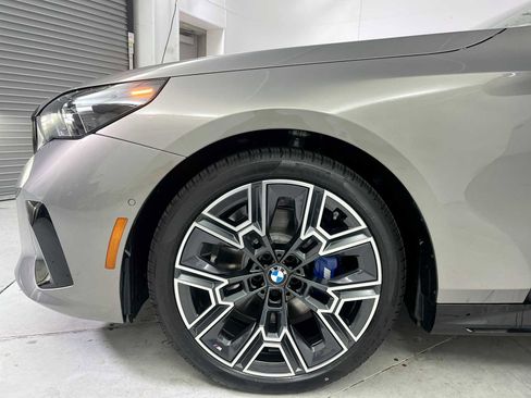 New 2026 BMW 530i xDrive w/ M Sport Package AWD/4WD image 25