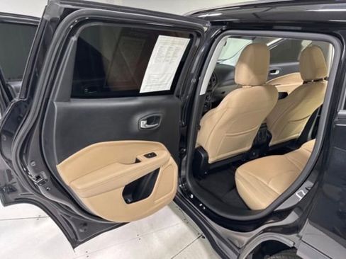 Used 2018 Jeep Compass Sport FWD image 22