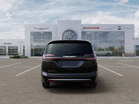 New 2026 Chrysler Pacifica Select FWD image 8