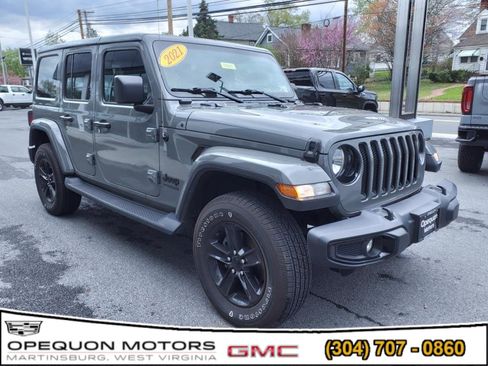 Used 2021 Jeep Wrangler Unlimited Sahara image 1