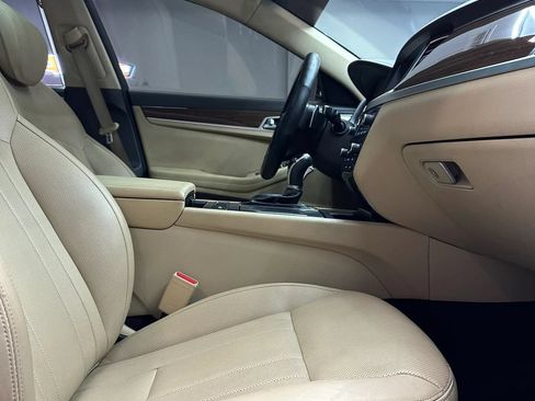 Used 2015 Hyundai Genesis 3.8 w/ Option Group 02 RWD image 36