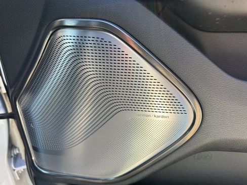 Used 2019 RAM 1500 Limited AWD/4WD image 17