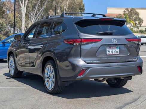 Used 2023 Toyota Highlander Limited AWD/4WD image 13