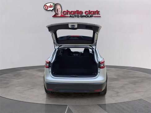 Used 2021 Nissan Rogue Sport S image 20