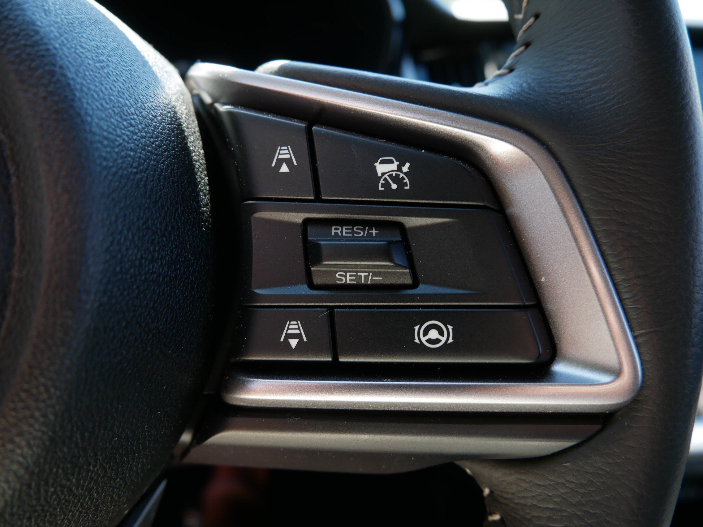 Used 2025 Subaru Outback Premium AWD/4WD image 30