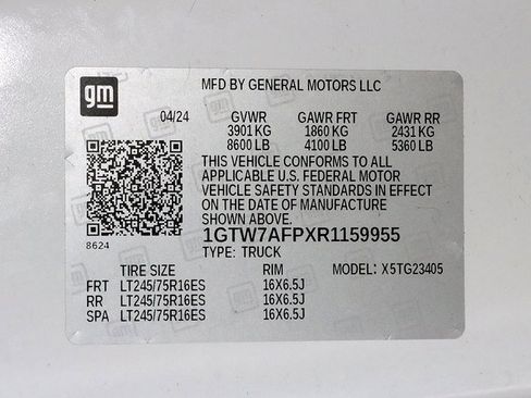 Used 2024 GMC Savana 2500 w/ Driver Convenience Package image 32