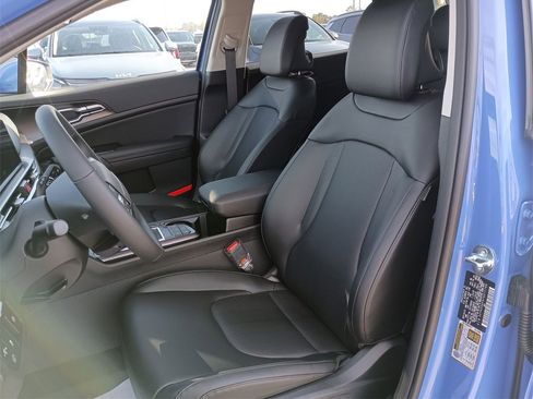 New 2026 Kia Sportage EX image 17