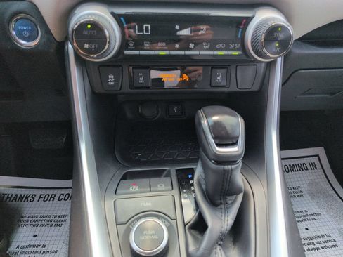 Used 2021 Toyota RAV4 XLE Premium AWD/4WD image 18