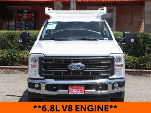 Used 2023 Ford F250 XL w/ XL Chrome Package RWD image 3
