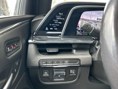 Used 2021 Cadillac Escalade Sport w/ Heavy-Duty Trailer Package AWD/4WD image 24