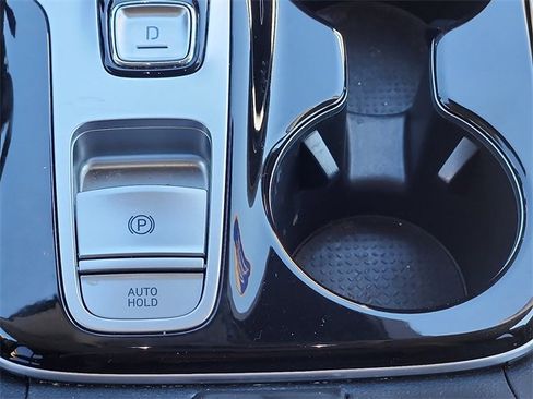 Certified 2022 Hyundai Tucson Limited w/ Winter Package image 19