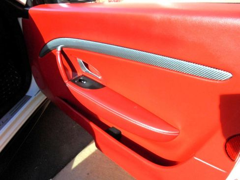 Used 2017 Maserati GranTurismo Sport image 21