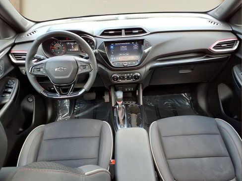 Certified 2023 Chevrolet TrailBlazer RS w/ Sun and Liftgate Package AWD/4WD image 24
