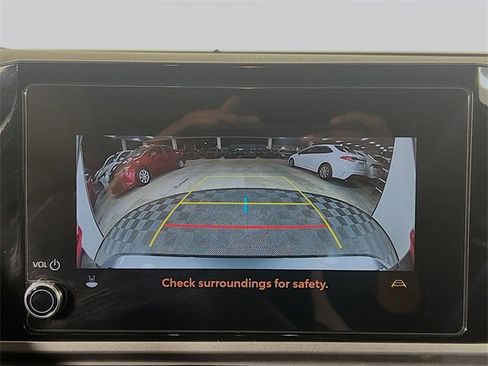 Used 2025 Toyota Camry LE image 21