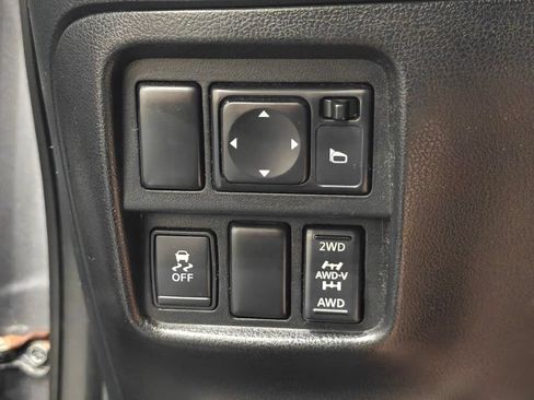 Used 2014 Nissan Juke SV AWD/4WD image 8