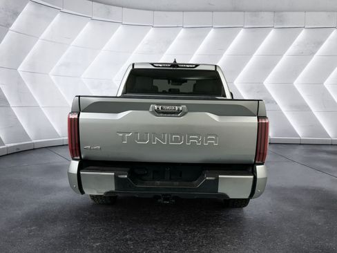 Used 2024 Toyota Tundra Limited AWD/4WD image 5