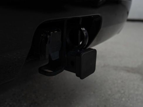 Used 2023 Land Rover Discovery S R-Dynamic image 45