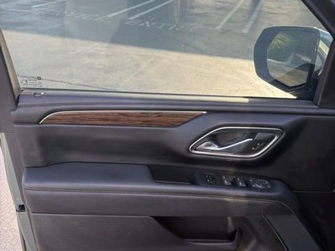 Used 2023 Chevrolet Tahoe Premier image 18