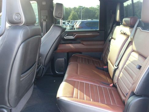 Used 2024 GMC Sierra 3500 Denali Ultimate AWD/4WD image 36