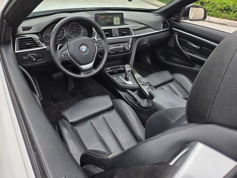Used 2019 BMW 440i Convertible RWD image 12
