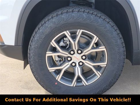 New 2026 GMC Acadia AT4 w/ Luxury Package image 8