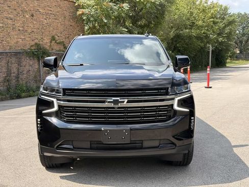 Used 2022 Chevrolet Suburban RST w/ Luxury Package AWD/4WD image 2