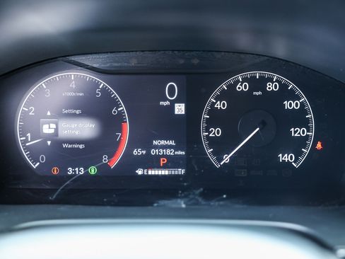 Used 2025 Honda CR-V LX image 28