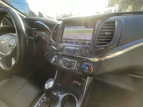 Used 2019 Chevrolet Impala Premier w/ Premier Confidence Package FWD image 10