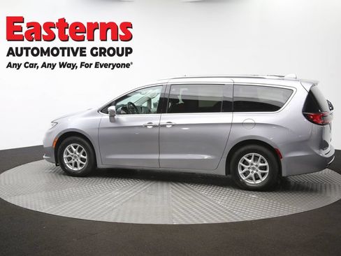 Used 2021 Chrysler Pacifica Touring-L FWD image 64