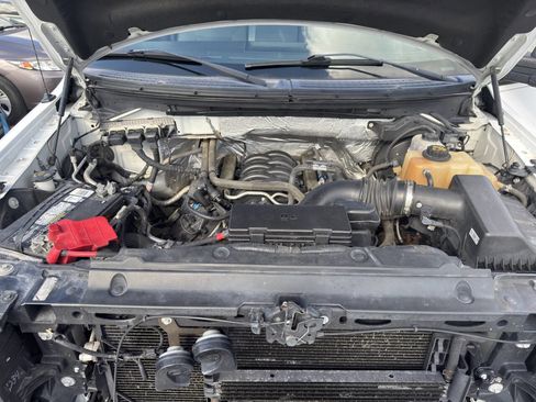 Used 2013 Ford F150 XLT w/ Mid Equipment Group image 13